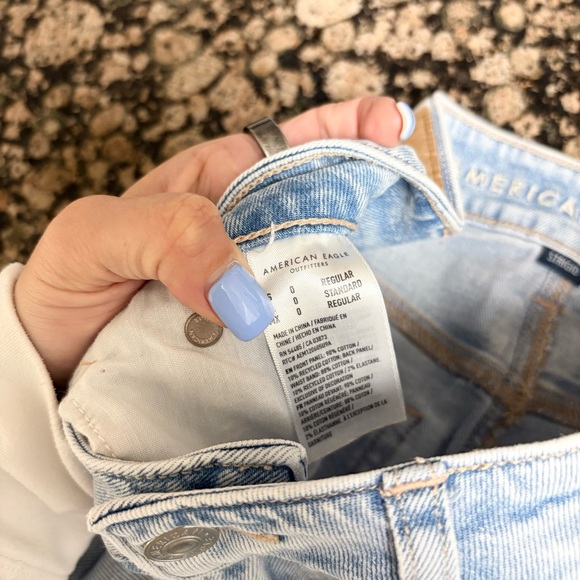 American Eagle High Rise Baggy Wide Leg Ankle Jeans Light Wash Denim Size 0R - Picture 6 of 7